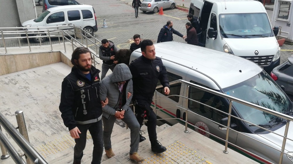 Emniyetten uyuşturucu operasyonu: 4 gözaltı 