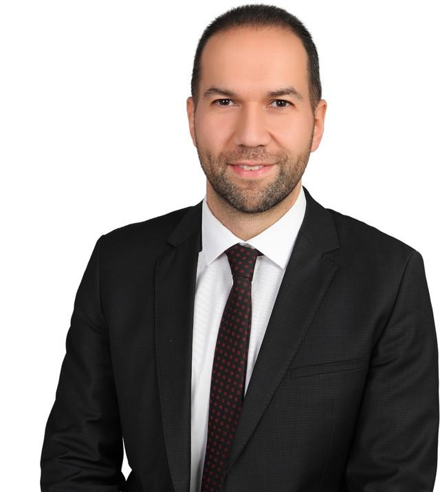 Emrah Özdemir kimdir? 