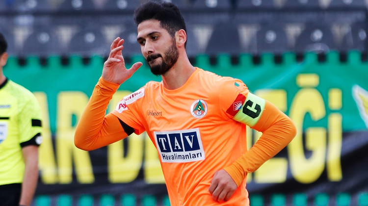 Emre Akbaba resmen açıkladı!