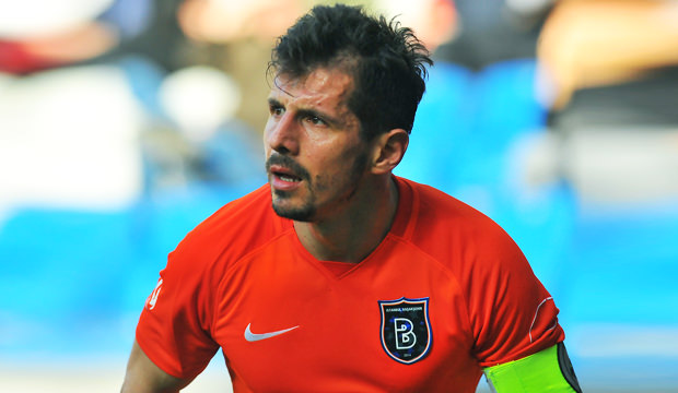 Emre Belözoğlu: Allah katında vicdanı olan bunu yapmaz!