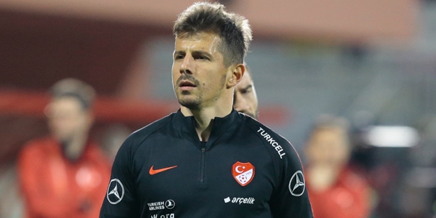 Emre Belözoğlu hakkındaki FETÖ soruşturmasına karar!