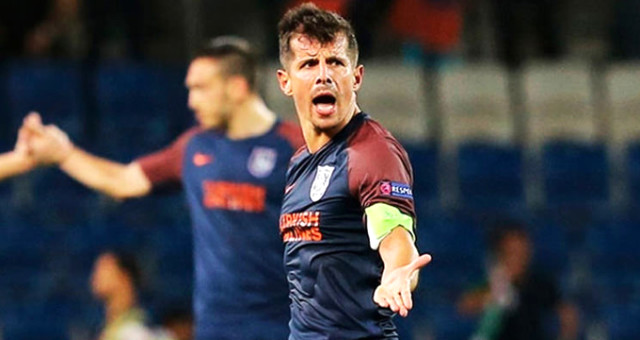 Emre Belözoğlu suskunluğunu bozdu: Futbolu bırakacağım