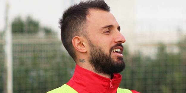 Emre yine kulüpsüz!