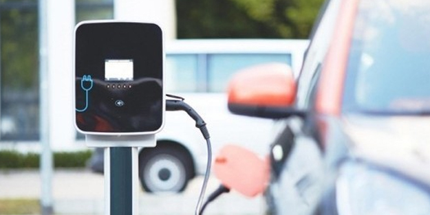 Otomobil pazarı 'elektrikle' yol alacak... Elektrikli araç satışları yükselecek!