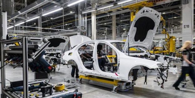 En değerli otomobil markası belli oldu