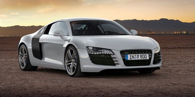 En gerçekçi sahte Audi R8 fotoğrafları