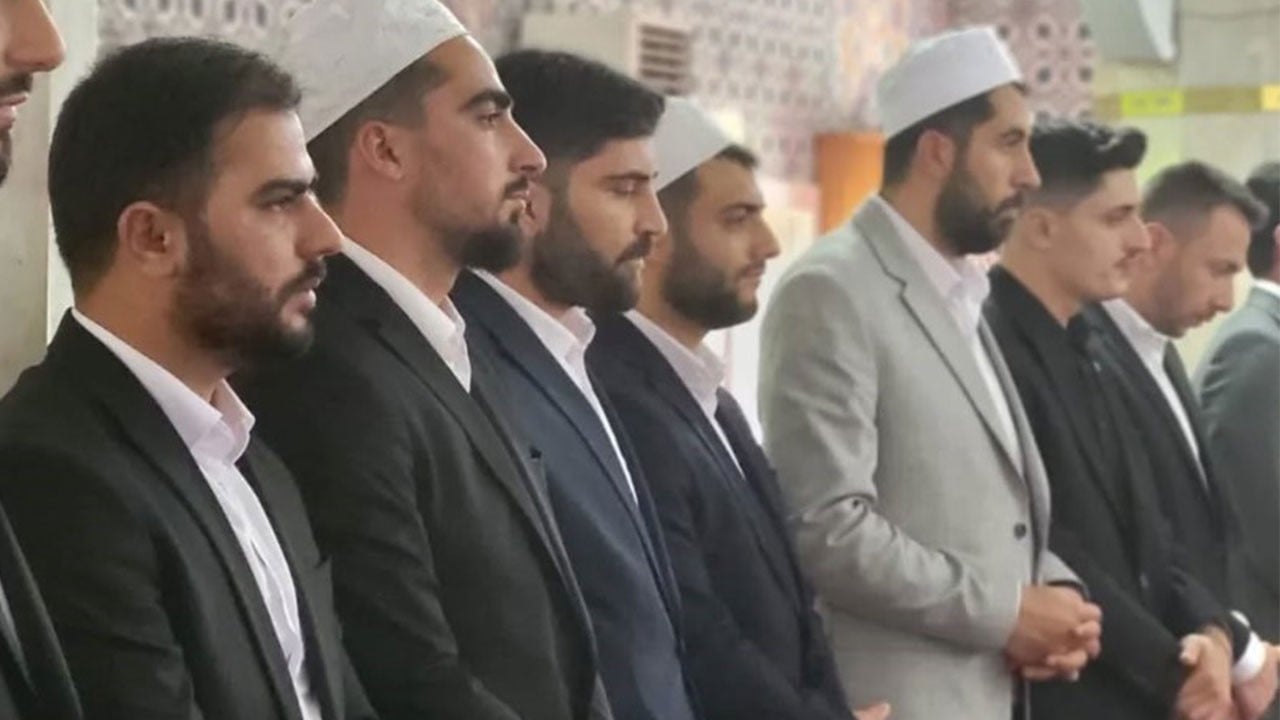 En güzel ezanı okumak için kıyasıya yarıştılar