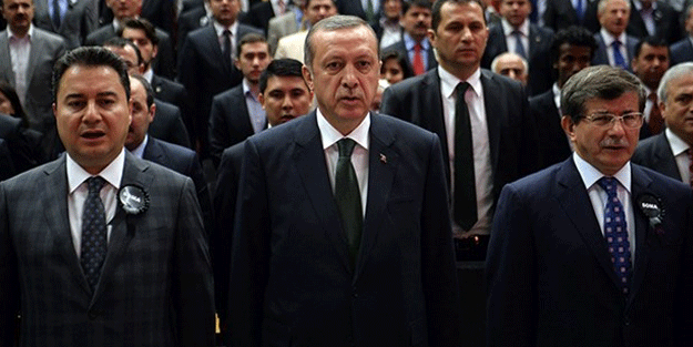 En iyi siz biliyorsunuz! Babacan ve Davutoğlu'na 