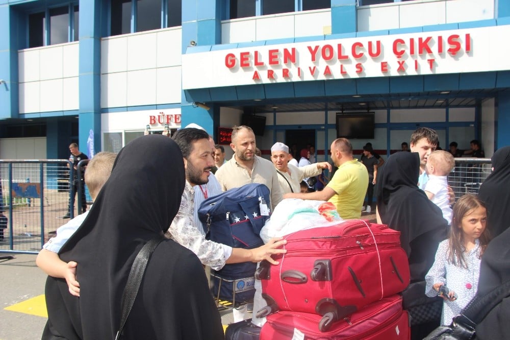 En küçük hacı 15 aylık Amine 