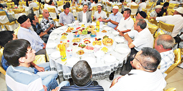En ucuz iftar 35 TL! Akit'in haberi sizlerle