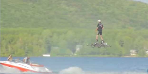 En uzağa uçma rekoru kırdı