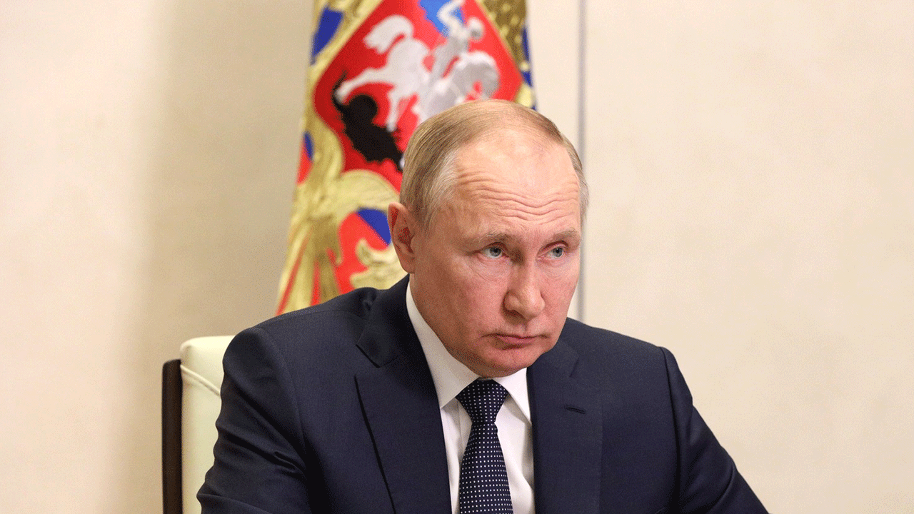 En yakın müttefiki Rusya'yı sattı