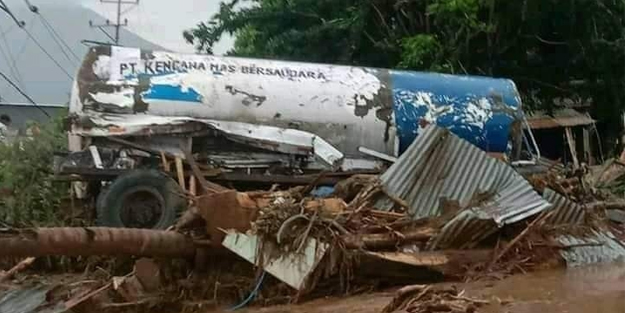 Endonezya'da felaket! 23 ölü 9 yaralı