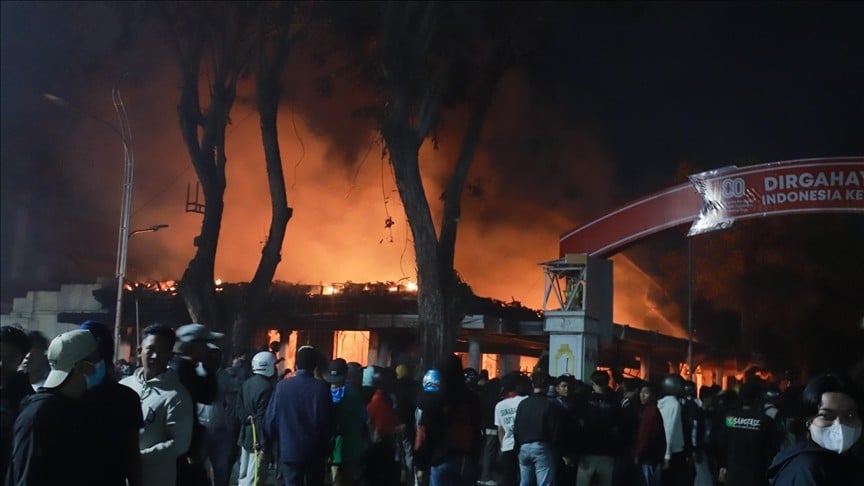 Endonezya'da huzurevinde yangın çıktı: 16 kişi hayatını kaybetti