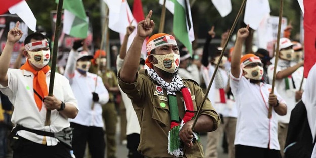 Endonezya'da İsrail ve ABD’ye büyük tepki!