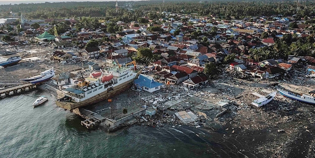 Endonezya'da facia: 168 ölü 745 yaralı!