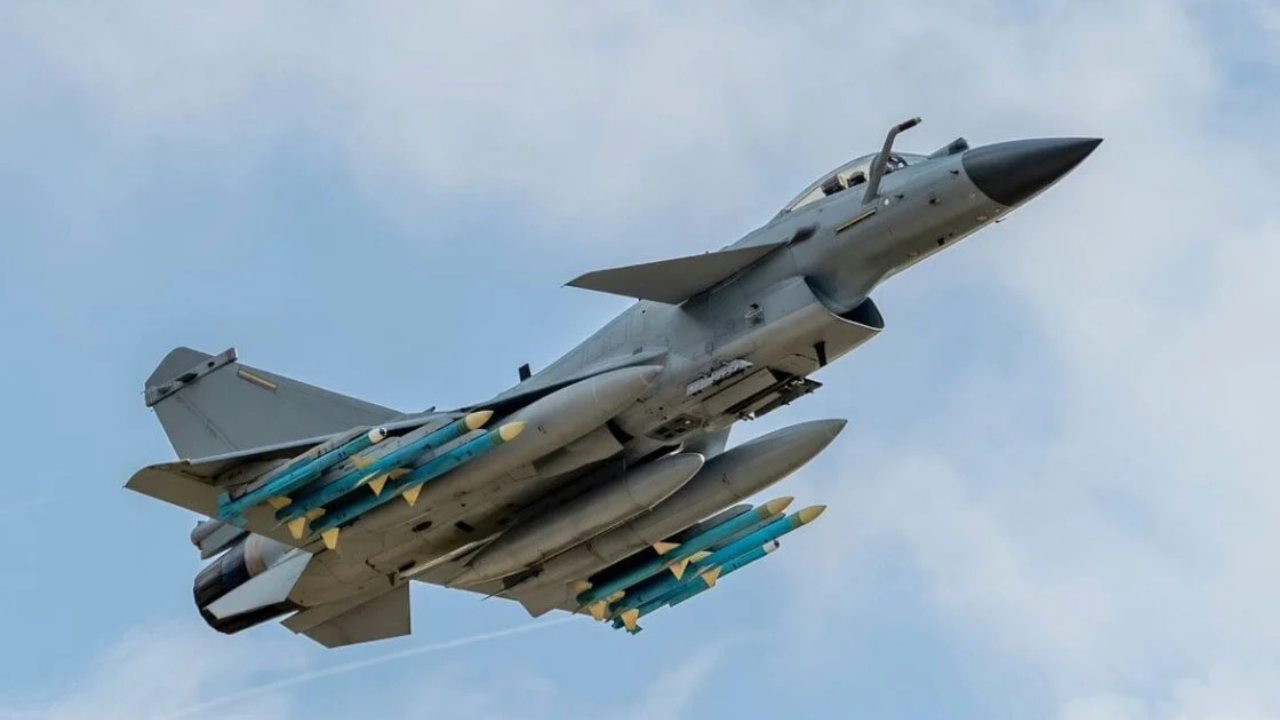 Endonezya’dan dev savaş uçağı hamlesi: Çin, Fransa ve Türkiye aynı listede!