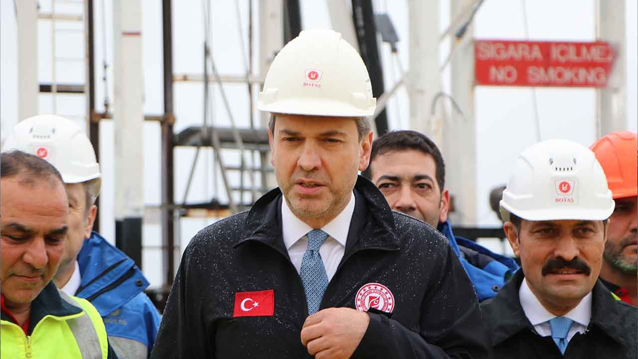 Enerji Bakanı müjdeyi verdi! Gemilerle taşınan gazın kapasitesi 200 milyon metreküpe çıkıyor