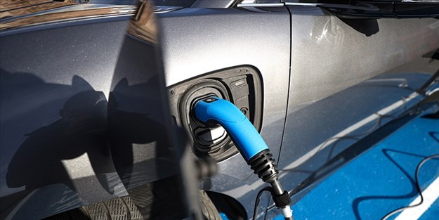 Enerji fiyatları yenilenebilir enerji ile stresten kurtulacak: ‘yeşil şarj istasyonu’ olacak! O duyurdukları düzenleme