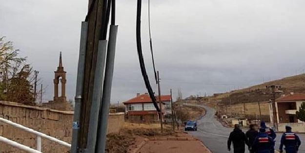 Enerji nakil kablosu çalan 2 şüpheli tutuklandı