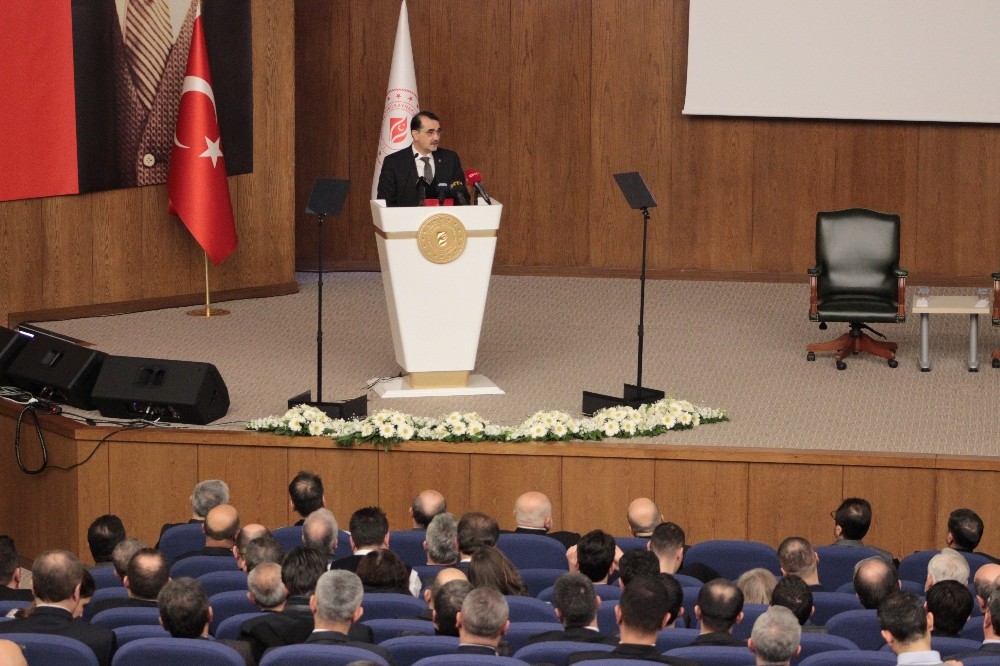 Enerji ve Tabii Kaynaklar Bakanı Fatih Dönmez, “Hedef belli, takvim belli, yapılacaklar belli” 