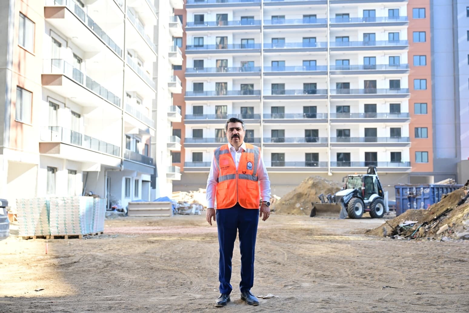 Enerjisini güneşten suyunu yağmurdan alacak