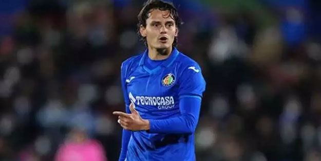 Enes Ünal, Getafe'de en iyi futbolcu olarak seçildi