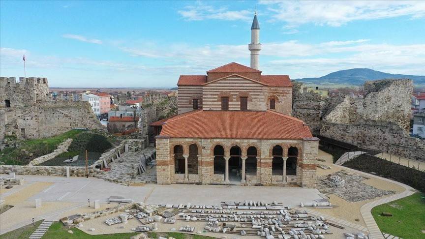 'Enez Ayasofyası' olarak bilinen tarihi cami 56 yıl sonra ibadete açılıyor