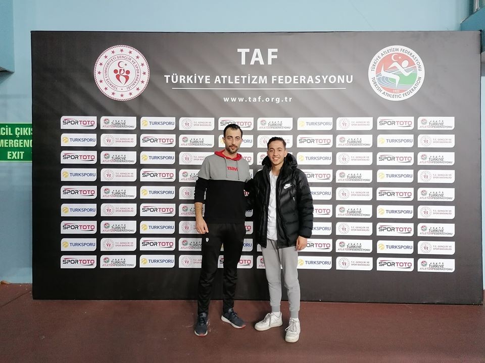 Engelleri aştı, başarıya koştu 