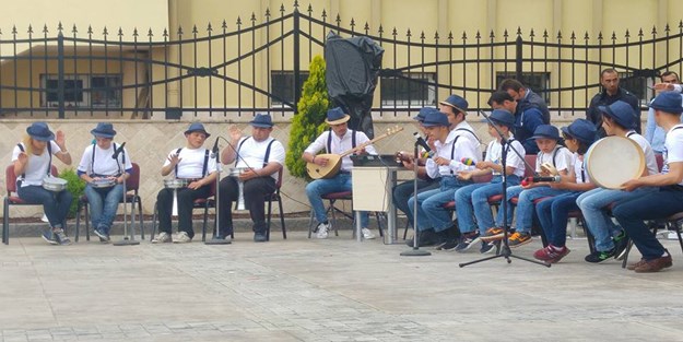 Engelli öğrencilerden muhteşem performans