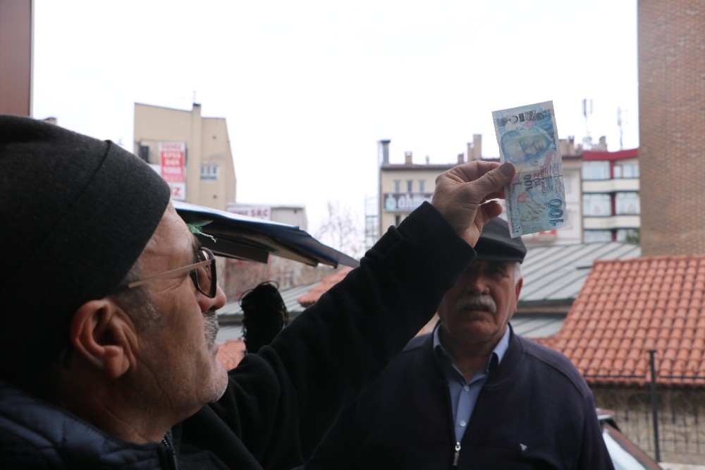 Engelli satıcıya da acımadılar 