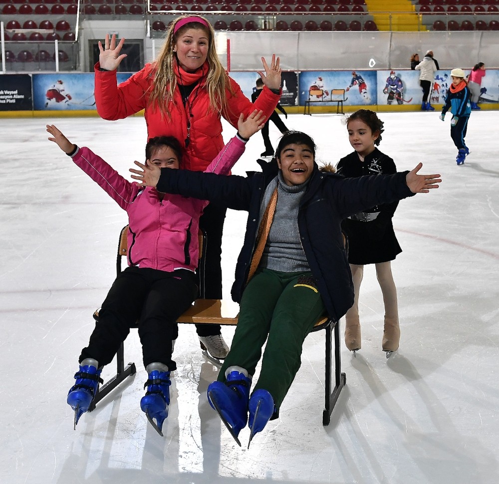Engelli sporcular özel etkinlikte buluştu 
