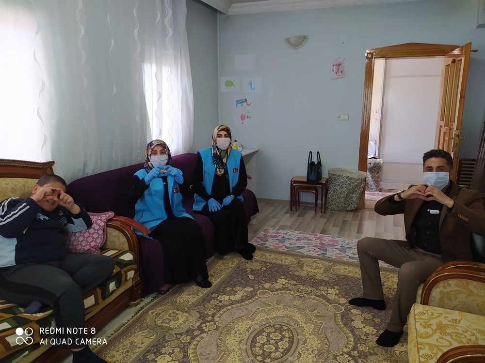 Engelli vatandaşın televizyon talebi karşılandı 