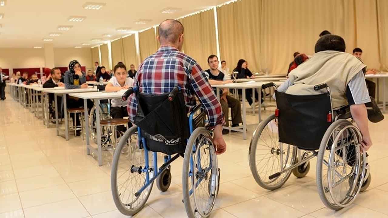 Engelli vatandaşlara kamuda istihdam kapısı açılıyor! EKPSS kura başvuruları için düğmeye basıldı!