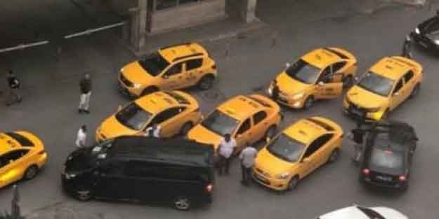 Engelli yolcuyu almak isteyen UBER şoförüne saldırı