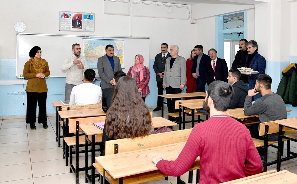 Engellilere ücretsiz EKPSS kursu açıldı 