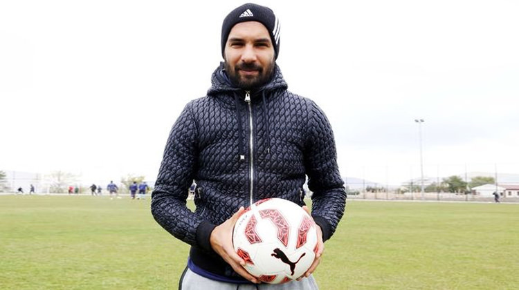 Engin Baytar geri döndü!