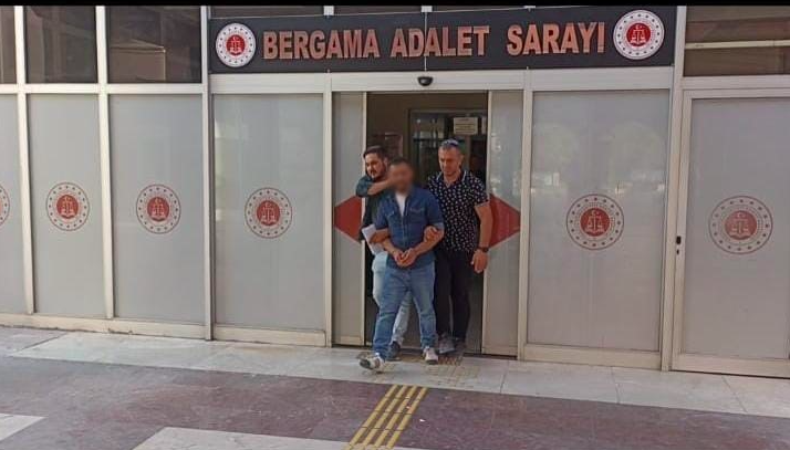 Enkaz altında saklandı, ama polisten kaçamadı