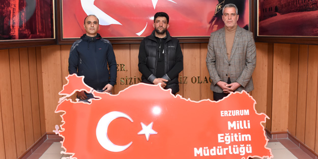 Enkaz kaldıran gönüllü öğretmenin anlattıkları tüyleri diken diken etti! 'Ölen bebeği için...'