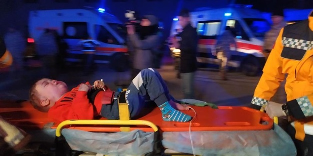 Türk Silahlı Kuvvetleri'nden deprem bölgesinde hummalı çalışma!