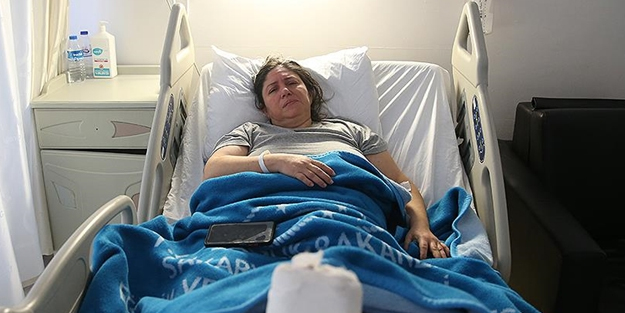 Enkazdan çıkmayı başaran kadın depremzede: Birinci kat olmuşuz, inanılır gibi değil! Yaşadıklarını anlattı