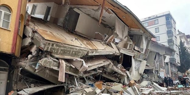 Enkazın büyüklüğü Erciyes Dağı’nı aştı