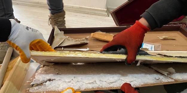 Enstrüman içinde 13,5 kilogram sentetik uyuşturucu ele geçirildi