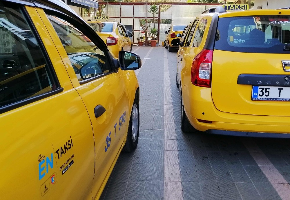 EnTaksi bir tıkla geliyor, imdada yetişiyor 