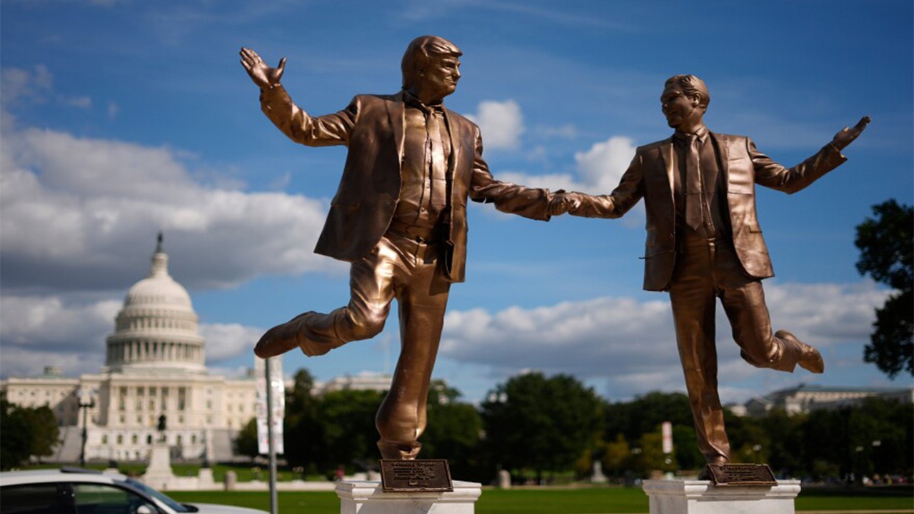 Epstein soruşturmasına ilişkin dosyalarda onlarca FBI kaydı eksik Adalet Bakanlığı 'pislik' temizlemiş!