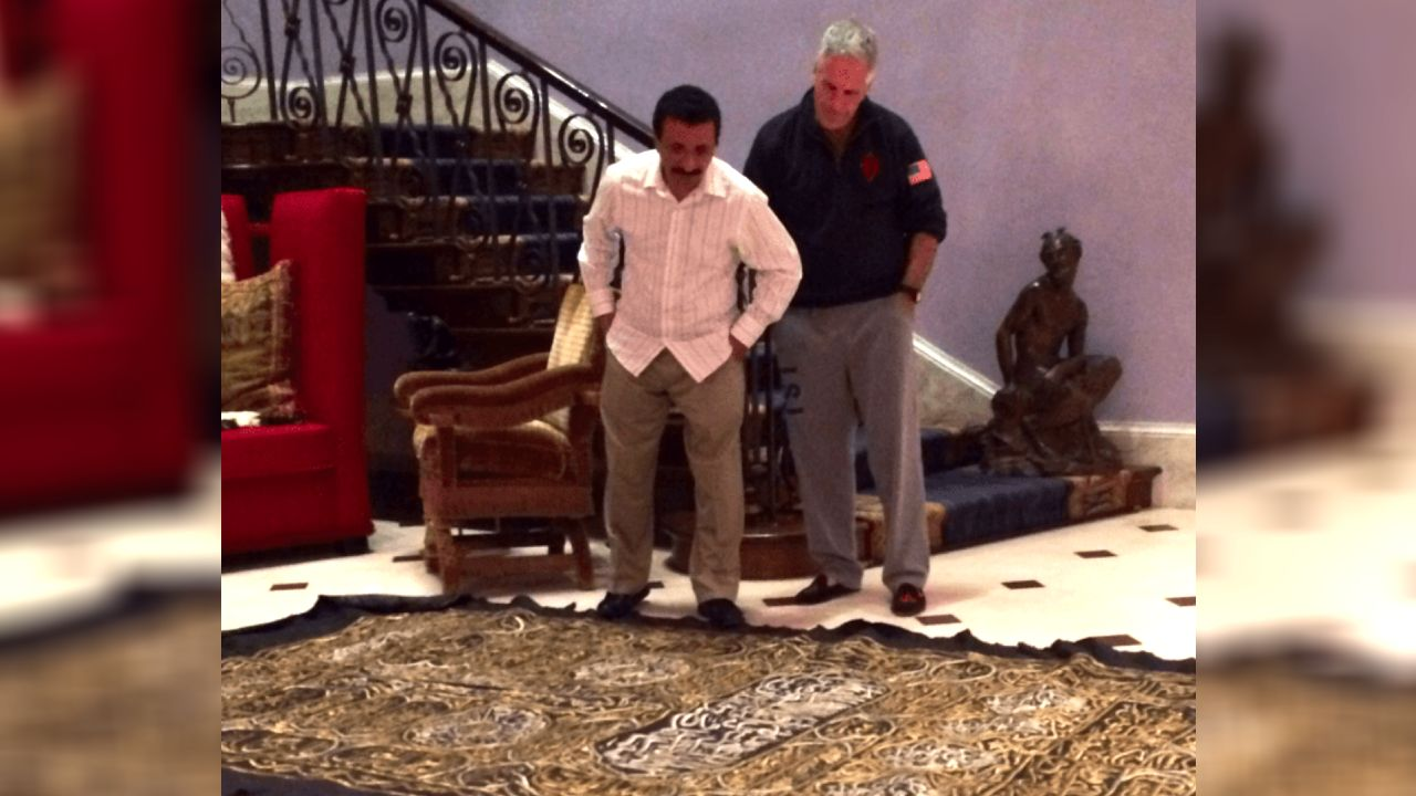 Epstein'e Kabe örtüsü hediye edip üstüne basmışlardı! BAE'li iş adamına yeni görev