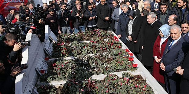 Erbakan dualarla yâd edildi