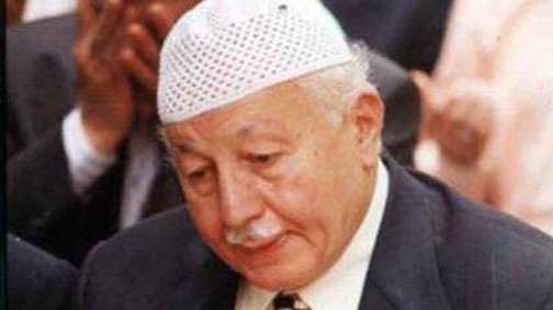 ‘Erbakan ölsün’ diye de beddua etmiş