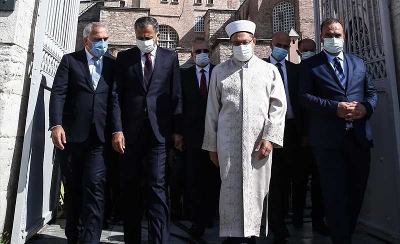 Erbaş, ‘Camiler ve Din Görevlileri Haftası’nı Ayasofya’dan başlattı
