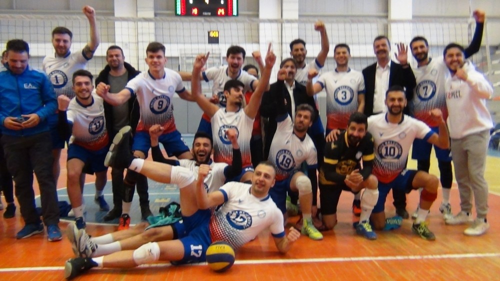 Erciş Belediye, grup şampiyonu oldu 